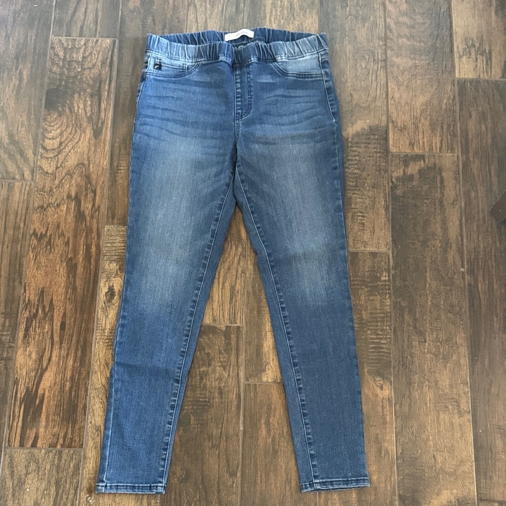 KanCan Women's Skinny Jeans in Classic Blue